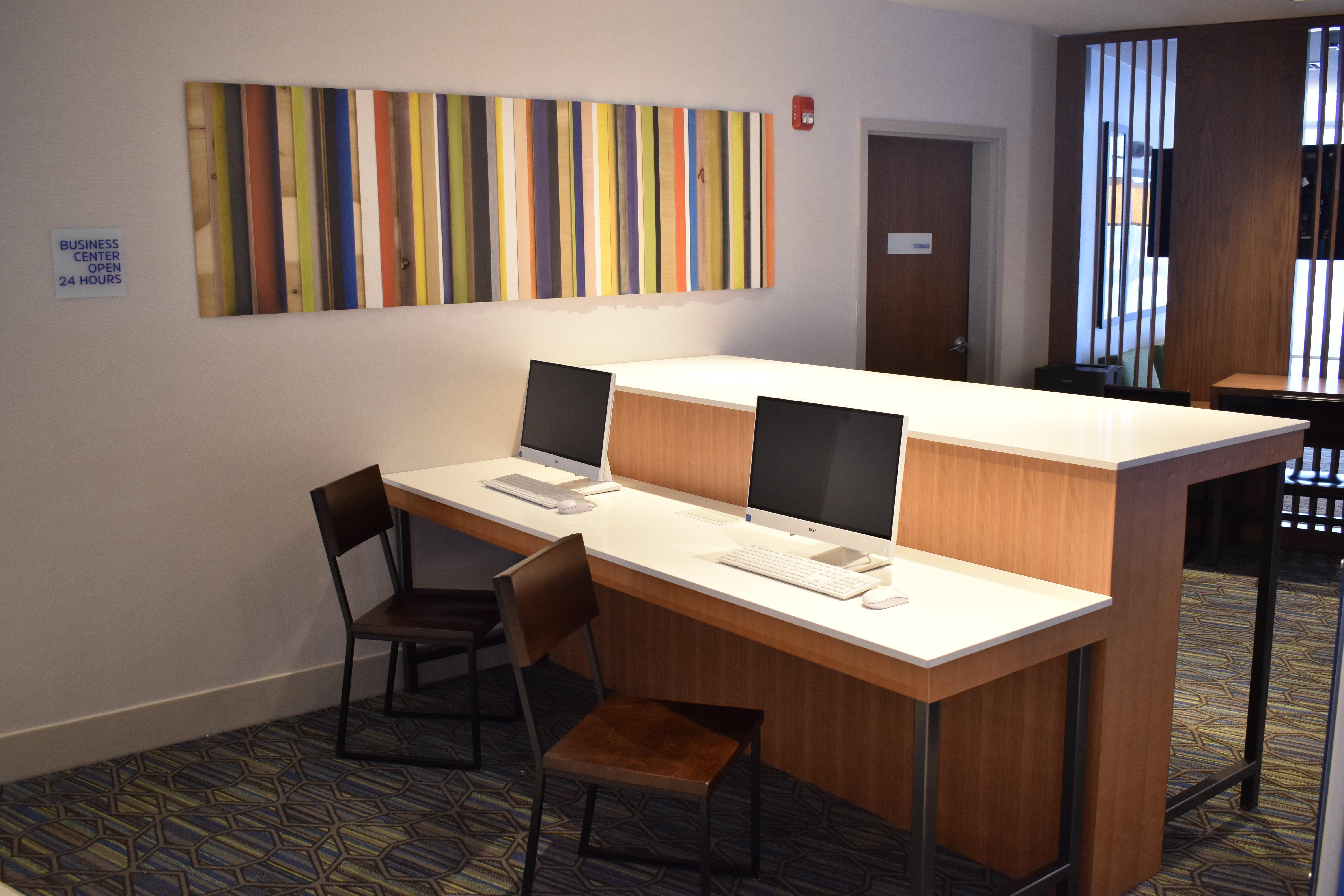 Holiday Inn Express & Suites - Boston South - Randolph, An Ihg Hotel Exteriör bild