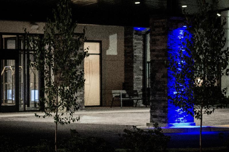 Holiday Inn Express & Suites - Boston South - Randolph By Ihg Exteriör bild